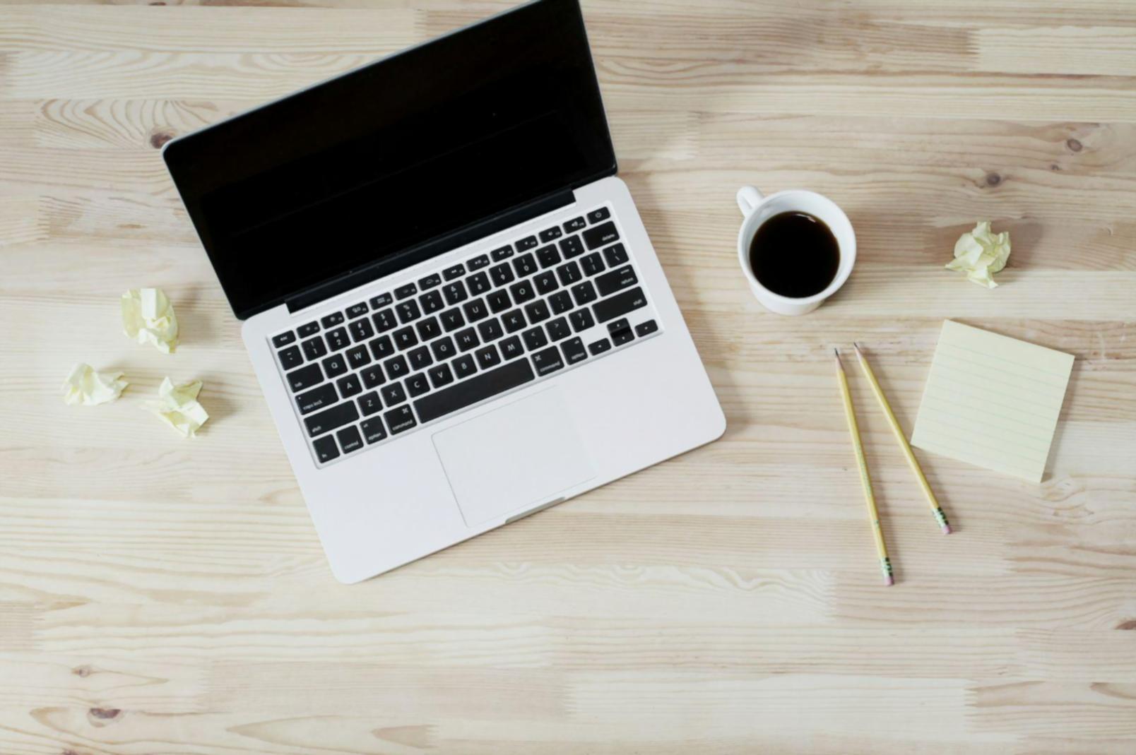 Moderne Finanzberatung mit digitalen Tools und persönlichem Service